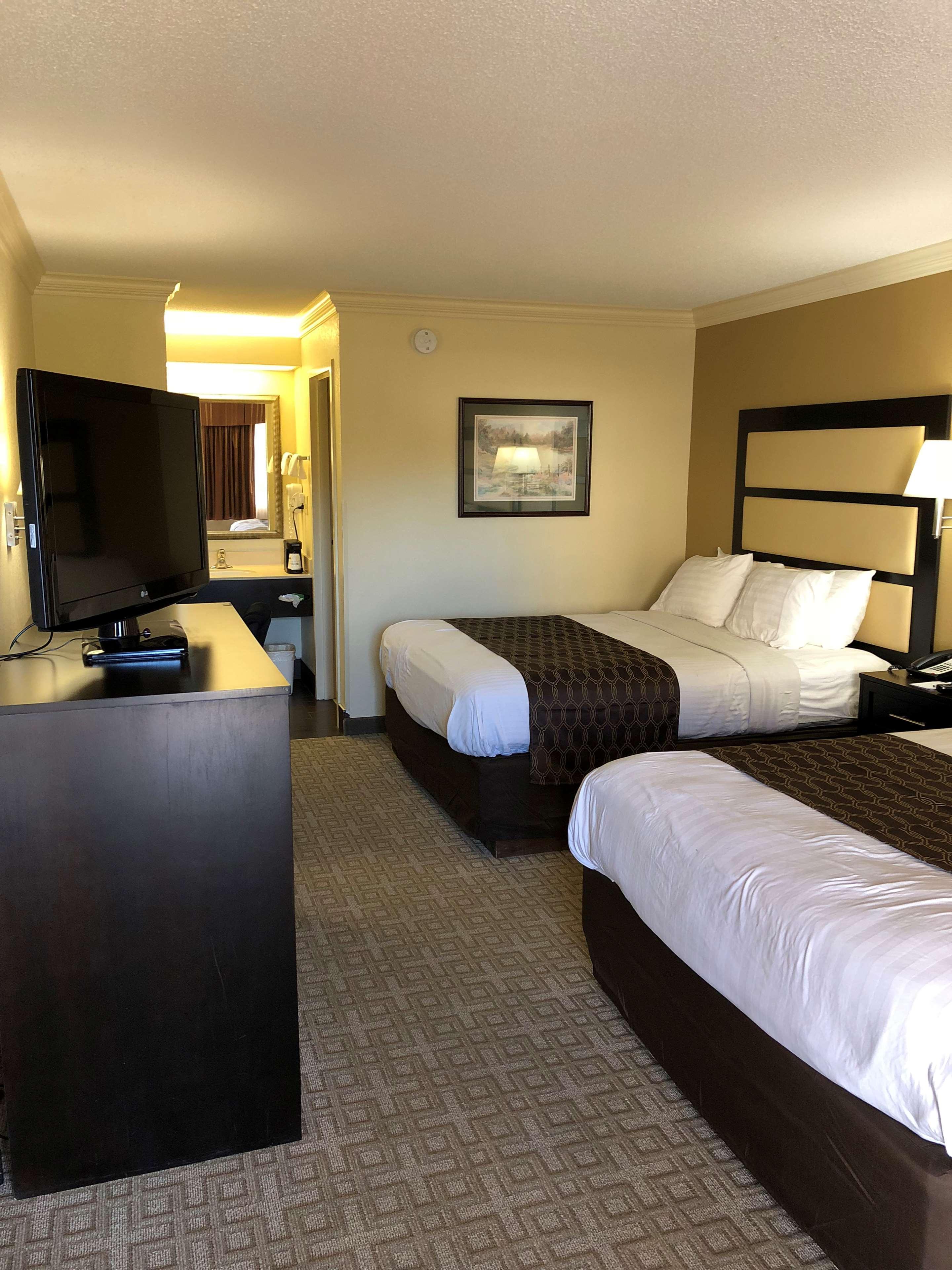Best Western Inn & Suites Byron Esterno foto